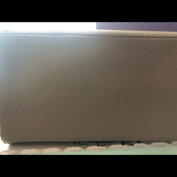 Taupe Gold Chain Purse - Picture 6 of 8